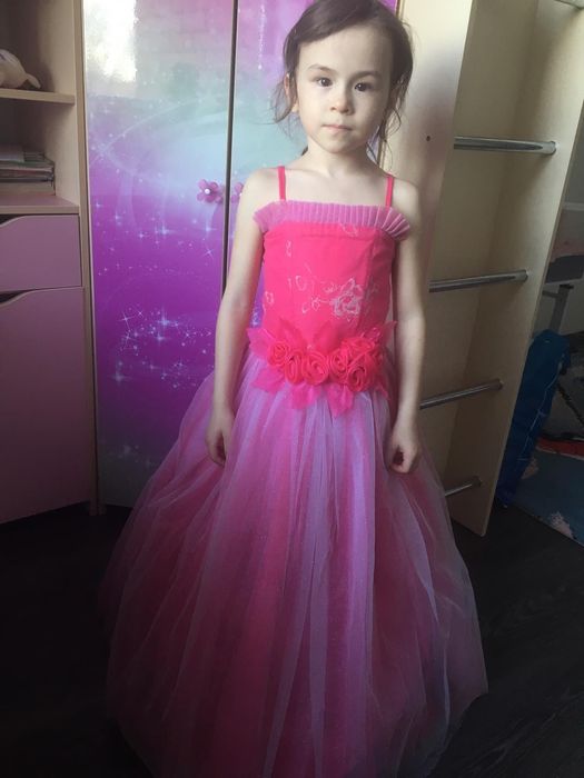 Платье на девочку