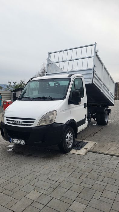 De vanzare Iveco basculabil Sau schimb Dacia Dustar 4×4 motor 15 tdi