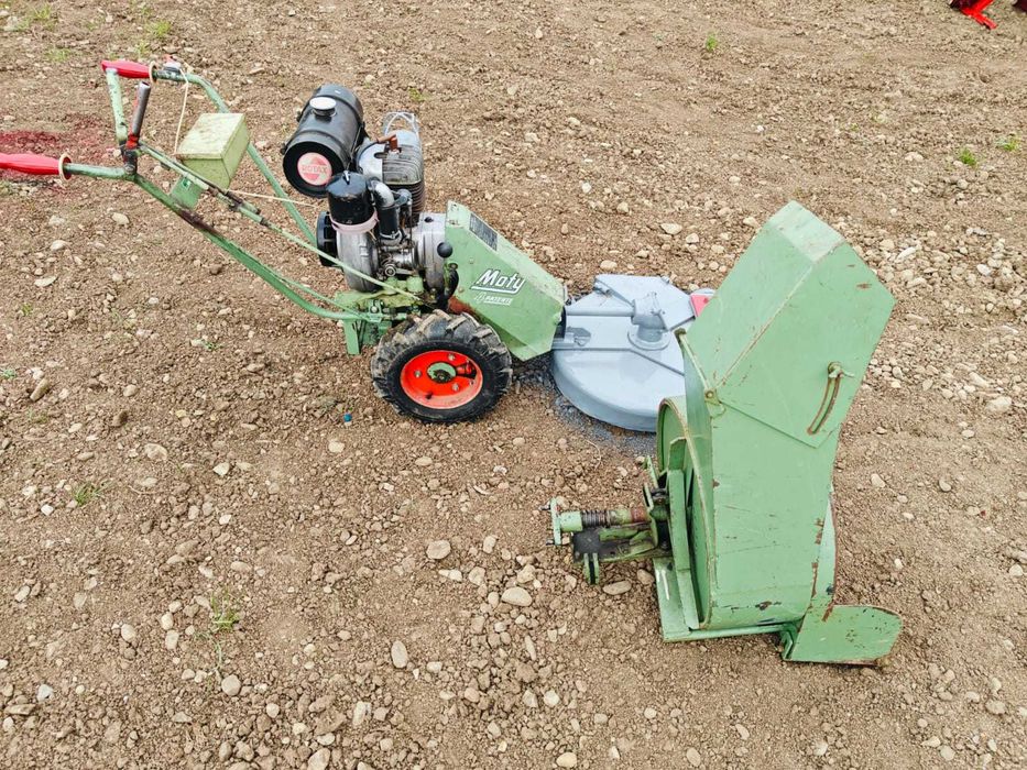 Vând motocultor Kubota și cositoare Rotax