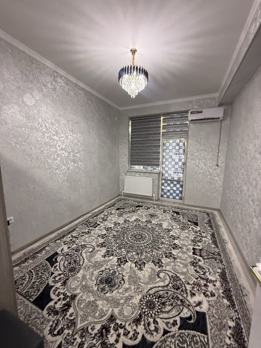 Сдается 1х комнатная квартира на 6 этаже Цум 250 $