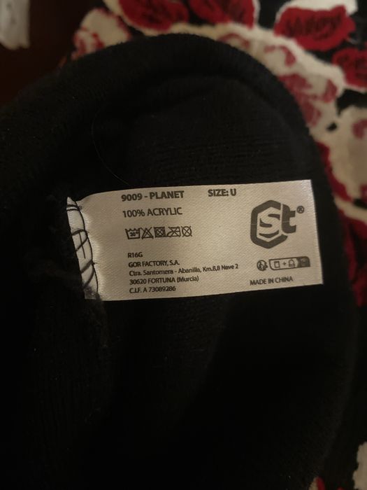 Vand caciuli de fotbal mai multe detali in privat