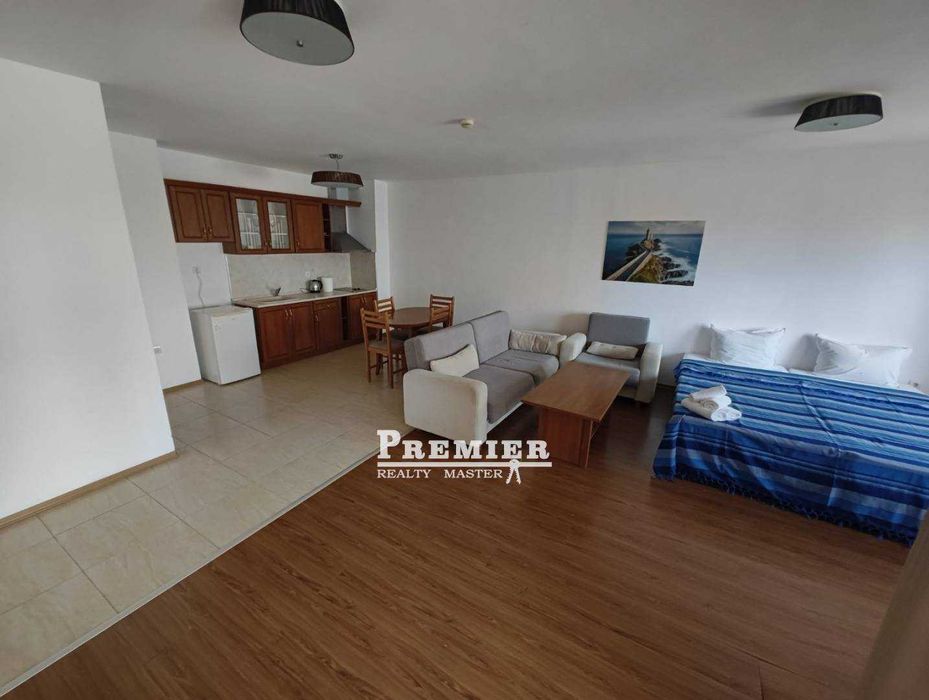 Просторен 3-стаен апартамент 83м² в Ахелой, на 50м от морето
