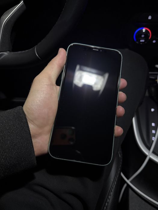 Айфон 11 идеал без ремонта