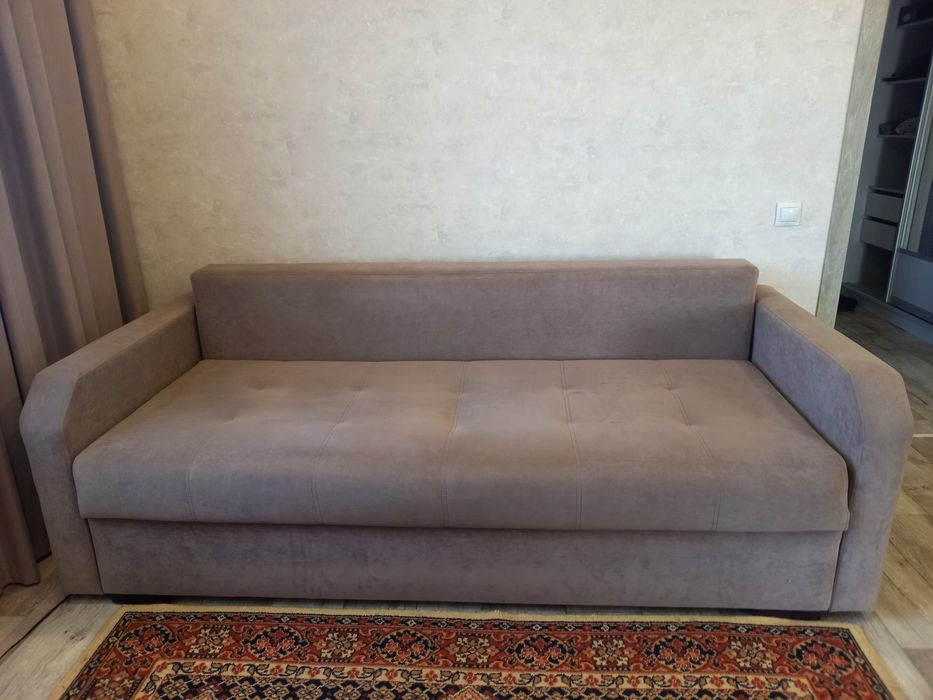 Продам отличный диван