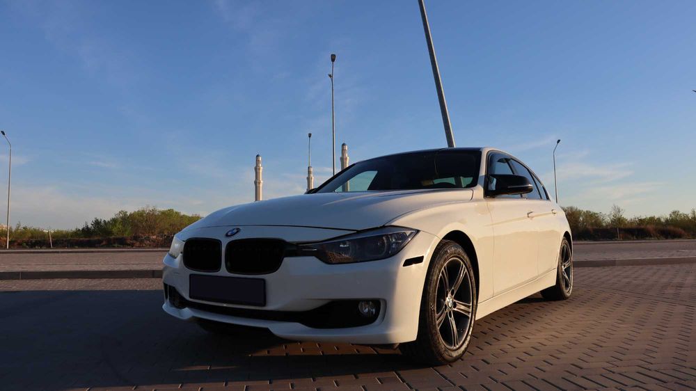 BMW F30 328 г.в. 2013