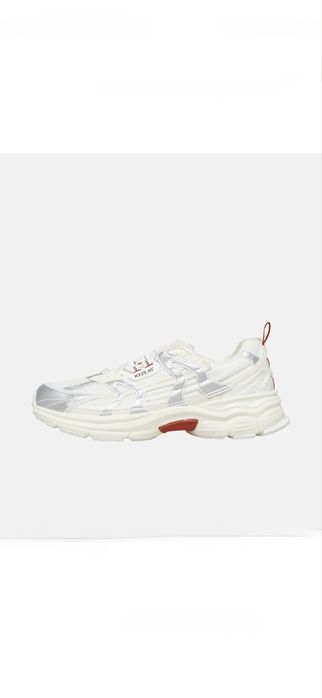 Кецове/Sneakers Replay.