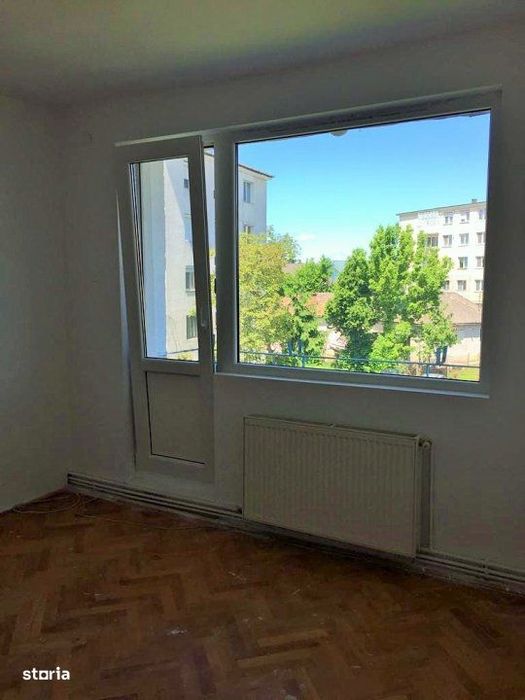 Apartament cu 2 camere de vanzare, etaj intermediar, Dealul Florilor