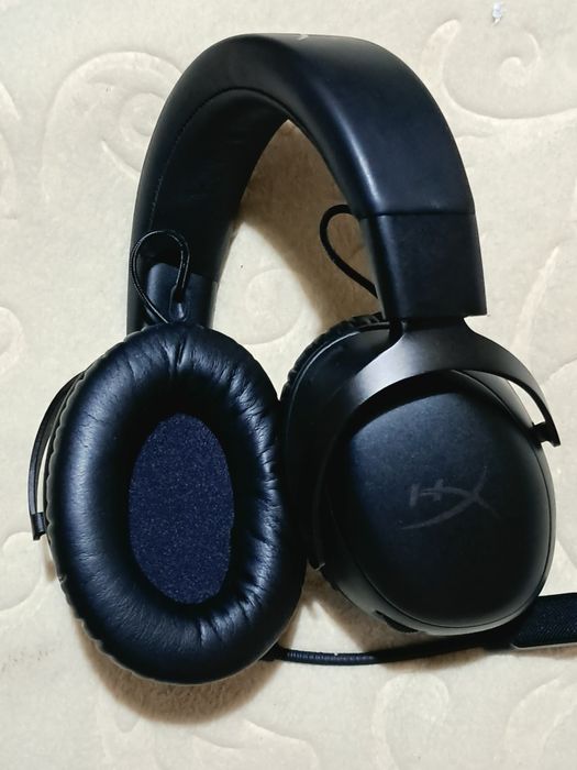 HyperX Cloud III Состояние идеальное