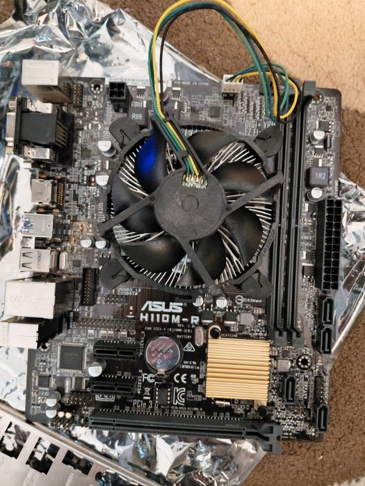 Kit placa pază Asus plus Procesor