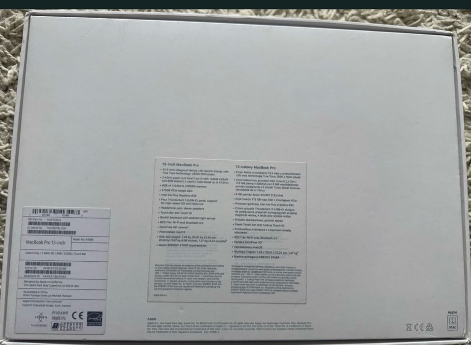 Laptop Macbook Pro 13 inch din 2019, cu 512 gb, touchbar și touch id