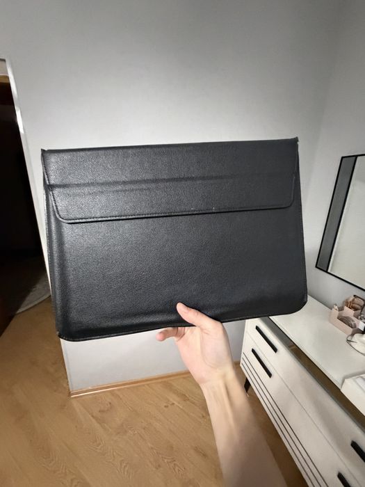 MacBook Air M2, 8гб