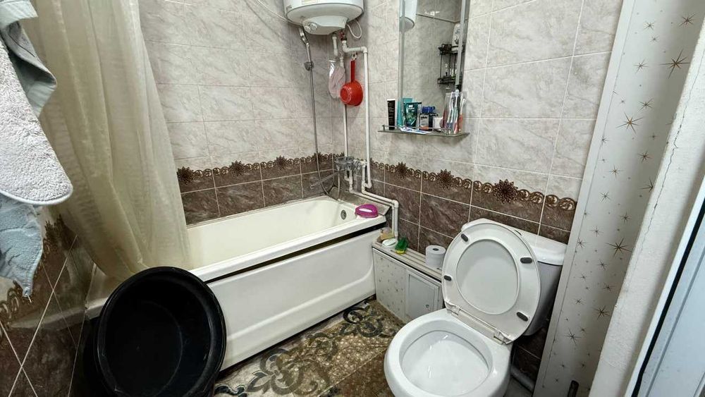 Киргили  Дружба 4 қаватда 2 хонали квартира сотилади. ID: 1880