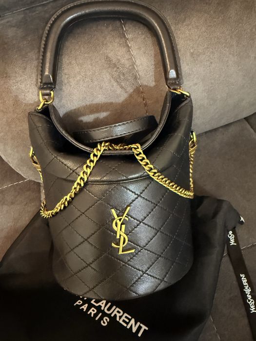 Чанта на марката Saint Laurent