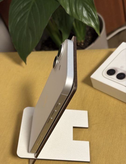 Iphone 16 256 белый