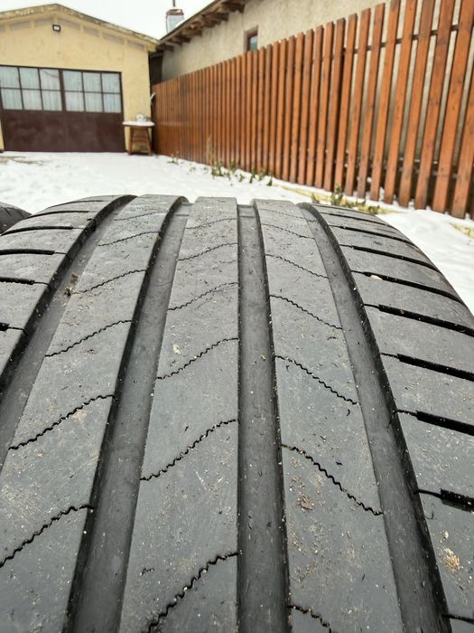 Anvelope vara Bridgestone 225/50 r18