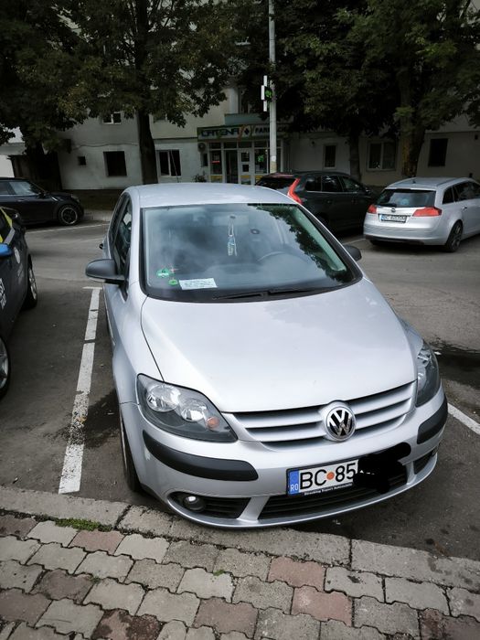 Vând Golf 5 Plus