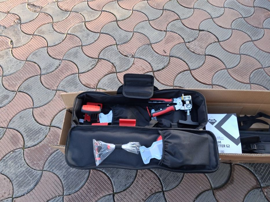 Rubi slim cutter g2. Nou.