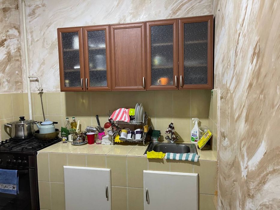Продажа кварира кадешва рынок 149- школа 42кв