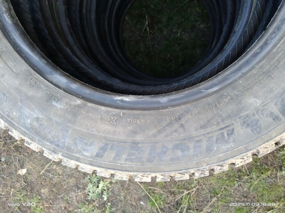 Продам шины  зимний