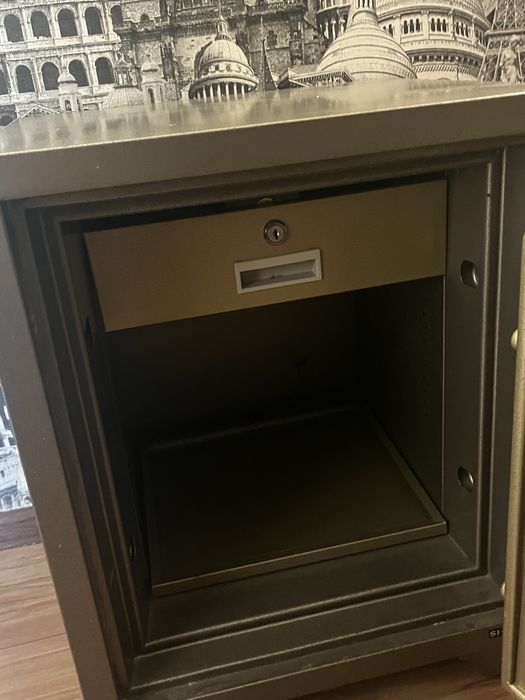 Сейф для хранения