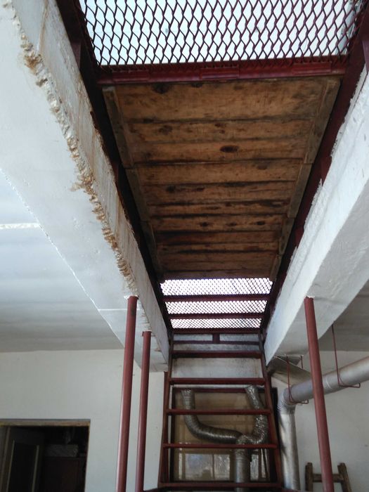 Продава се Промишлена сграда в Троян - 90 кв.м за 667 €/кв.м - Снимка #7