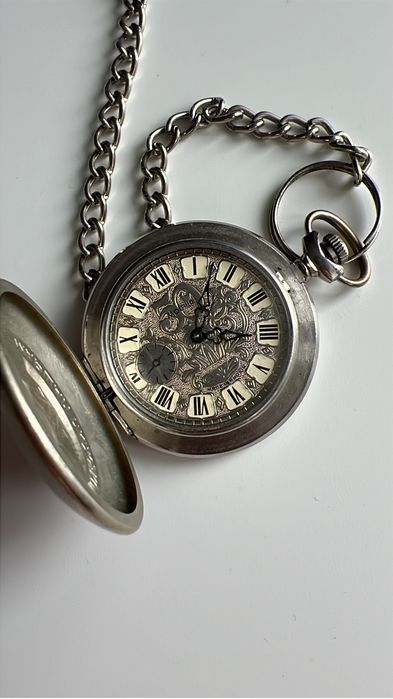 Часы карманные,  Молния