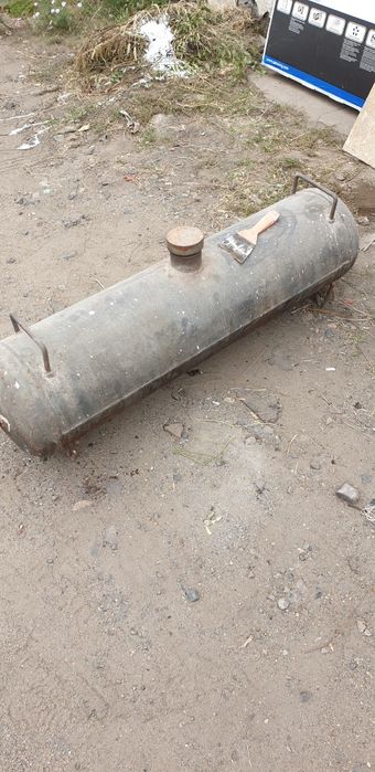 Бак для бензина, обьем 100 л