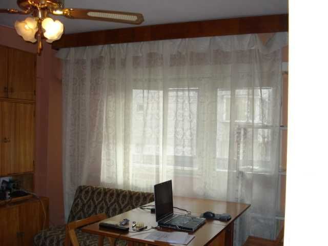 UltraCentral (Galeriile Comerciale) Ploiesti - Apartament: 2 Camere Decom Su 66 mp, Etaj 4/9, cu Balcon (Inchis) pe toata lung Apart si Boxa la Subsol