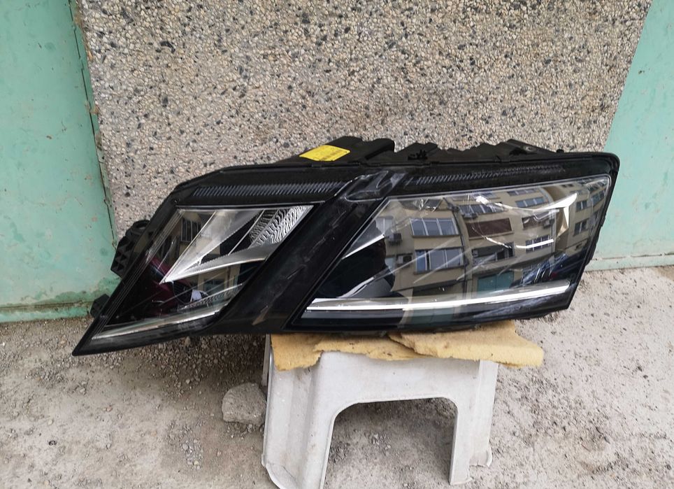 Оригинални   фарове Ляв Десен  Шкода Октавия Skoda Octavia Full Led