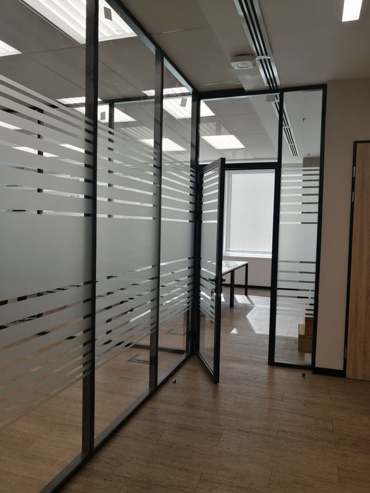 Офисные стеклянные перегородки