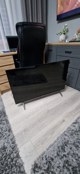 Vând tv 109 cm în stare de functionare