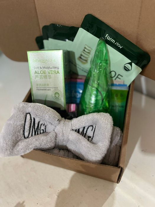 Қолжетімді бағада сыйлыққа наборлар бар.