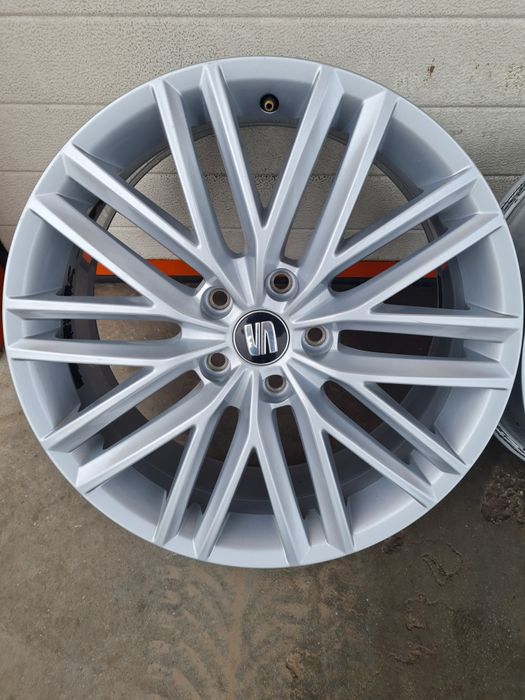Оригинални джанти за СЕАТ SEAT SKODA VW AUDI R18 5x112 ET45 7J