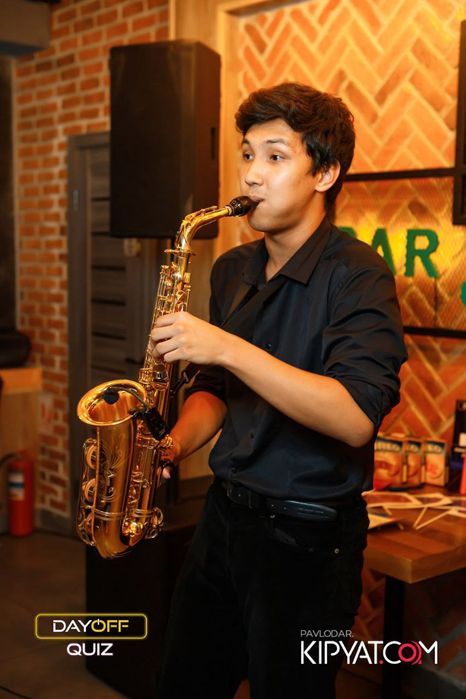 Саксофонист Астана