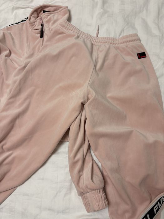 Дамски плюшен анцуг