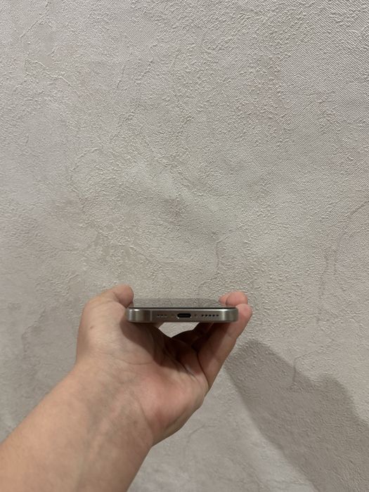 Продам айфон 15 про