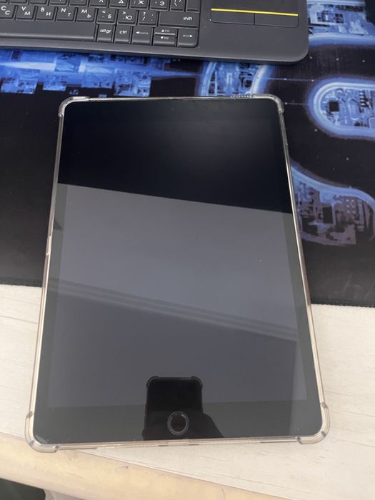 Ipad 9  на 64 гб