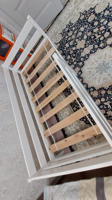 Продам детскую кровать