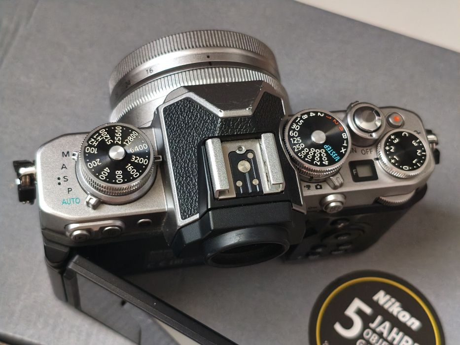 Nikon Z fc + Obiectiv 16-50mm + Obiectiv 50-250mm