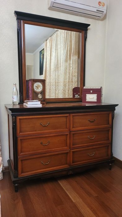 Спальный гарнитур