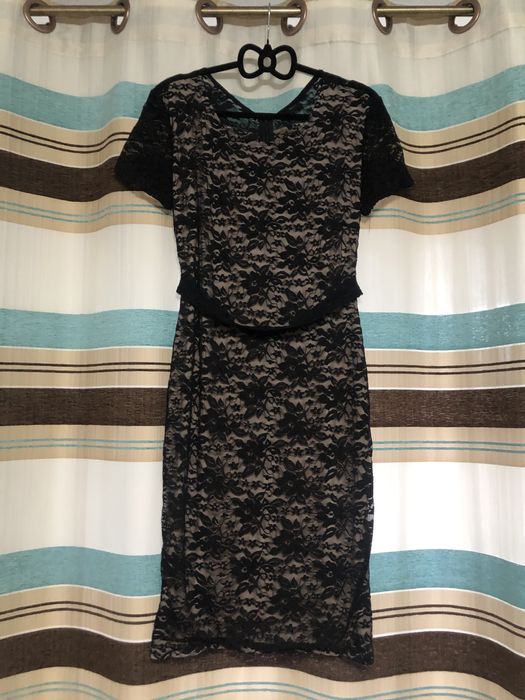 Rochii mărimea M, în condiții bune.