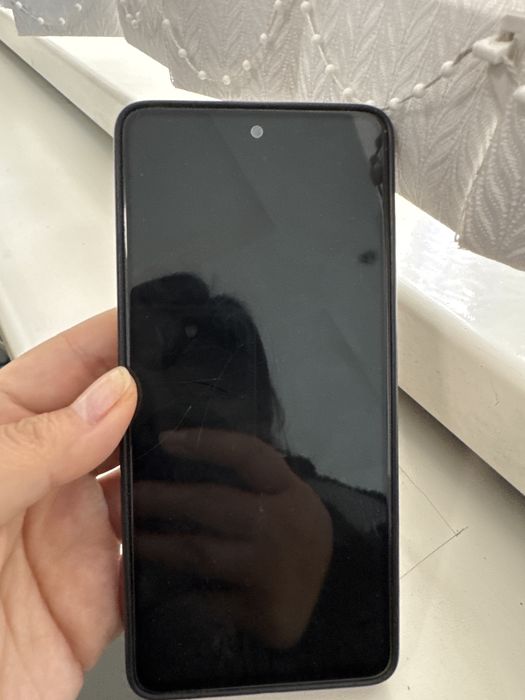 Продам Samsung A 51 в синем цвете
