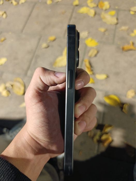 IPhone 15 pro Б/У