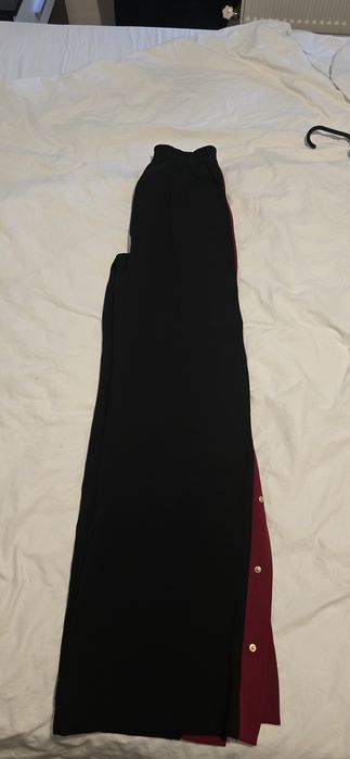 Pantaloni Zara model cunoscut