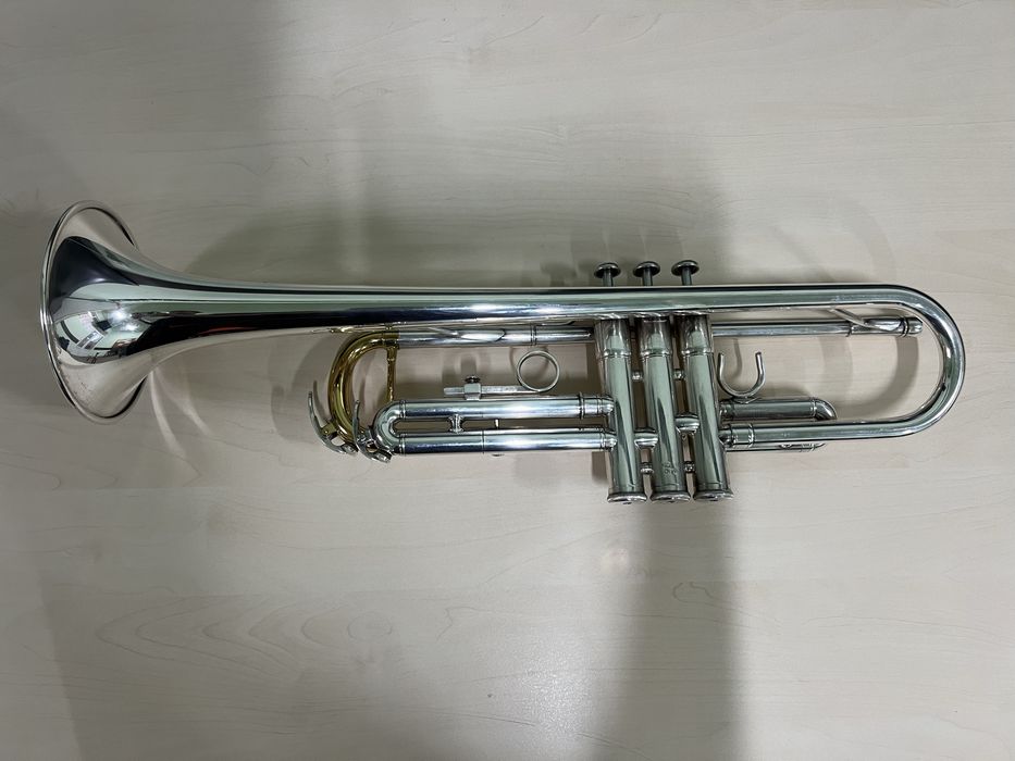 Trompeta Yamaha YTR - 2330