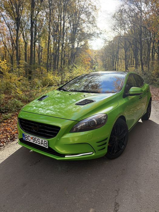 Volvo V40 D2 1.6 D  Personalizat
