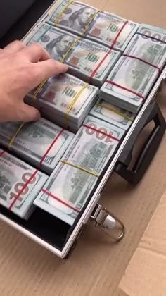 Долары сувенирные