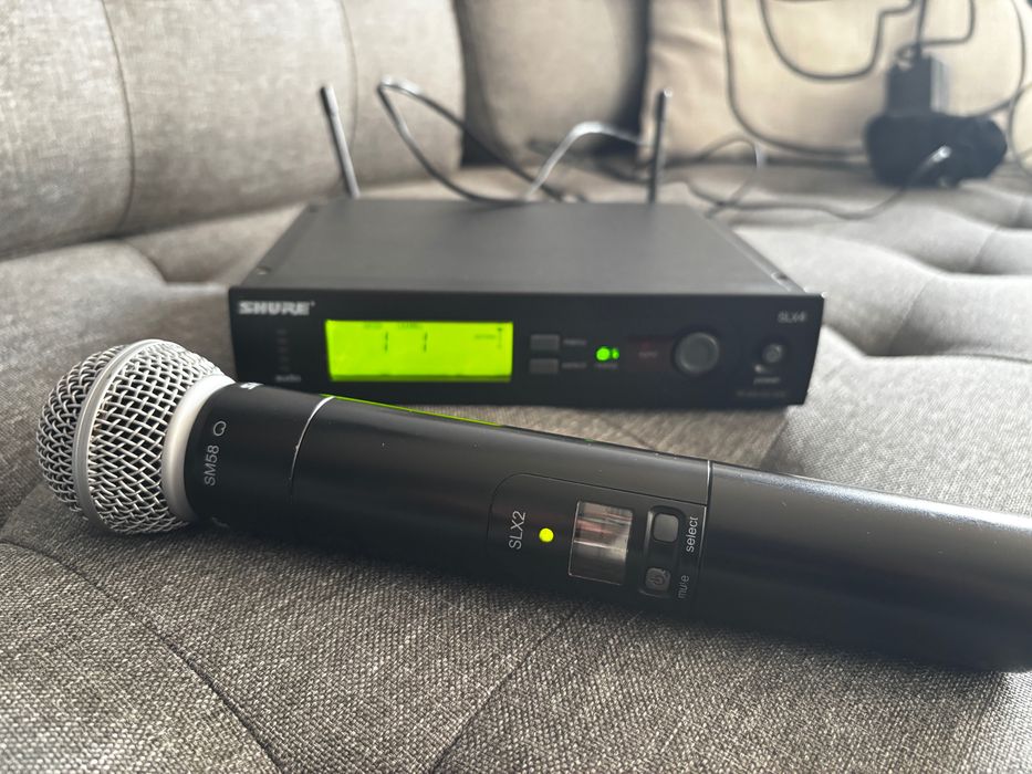 Shure SM58 + Shure SLX4 / безжичен микрофон и приемник