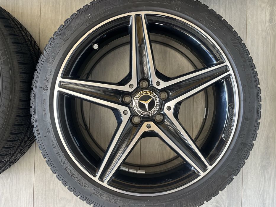Оригинални джанти АМГ 18 цола 5х112 за Мерцедес Ц-класа АМГ W205 със зимни гуми 225/45/18