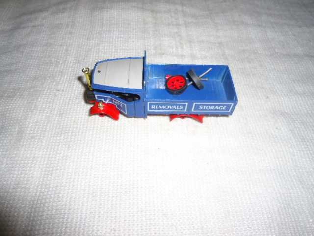 Железная редкая английская модель 1;43